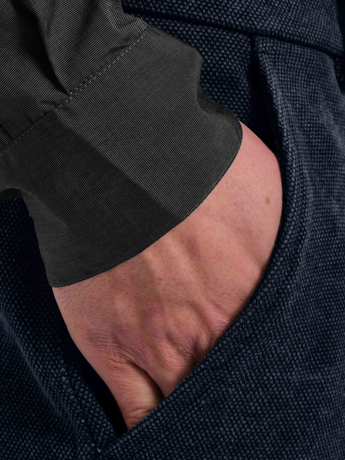 OMEN Hose Harry Giglio am model