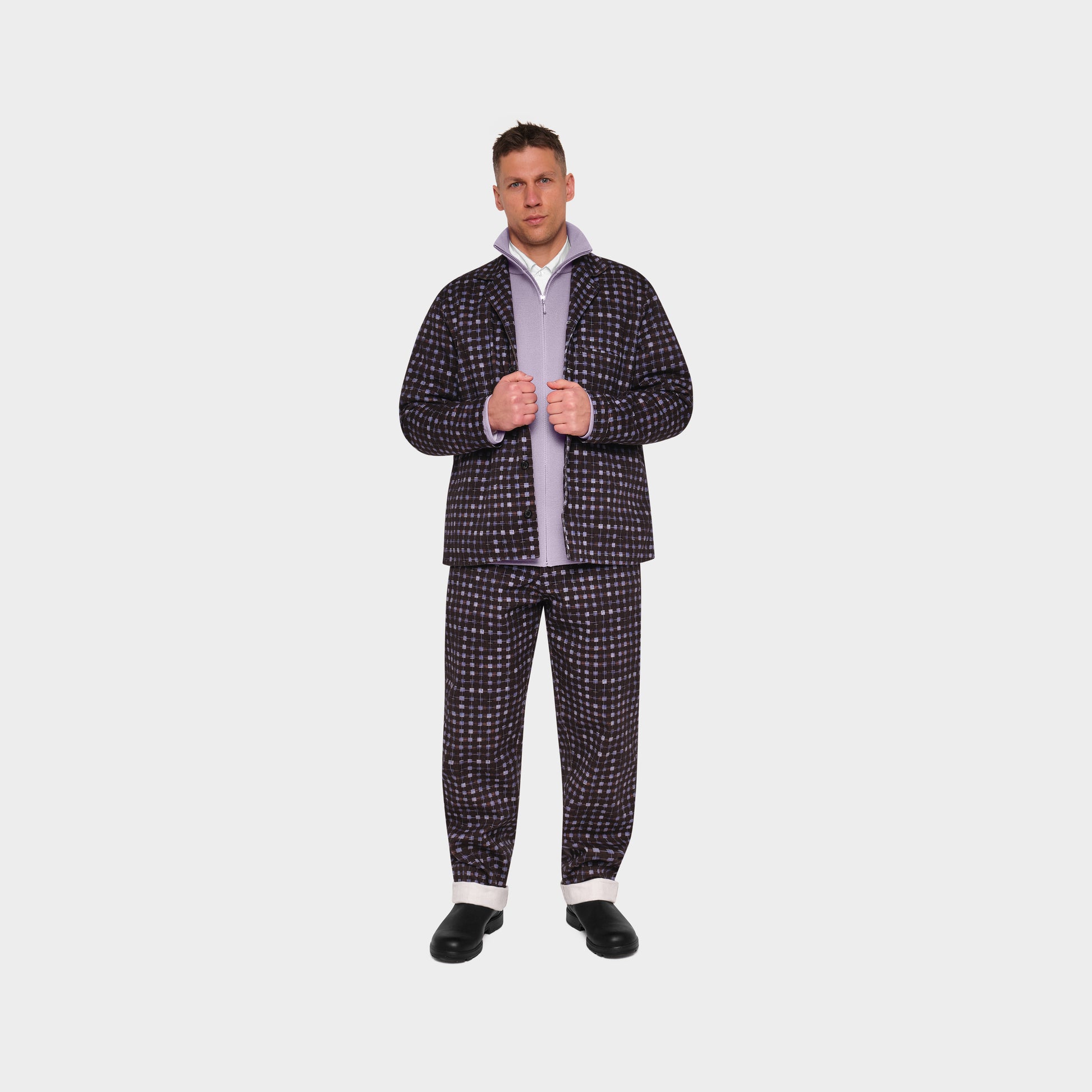 OMEN Oberteil Muck Strong Maple Check am model