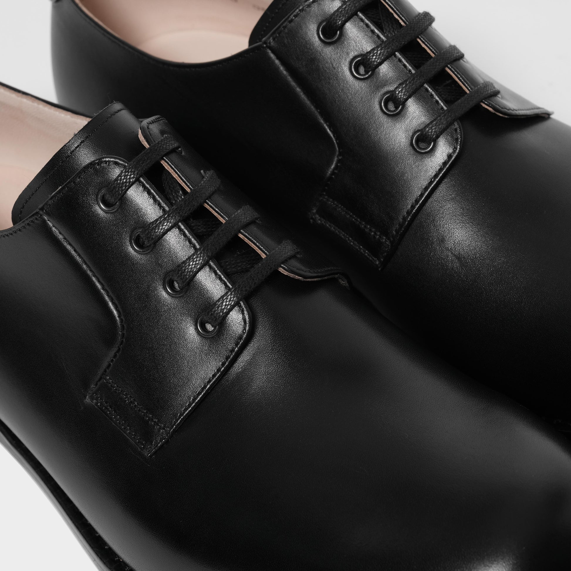OMEN Leder Schuh ME703 in Farbe negro