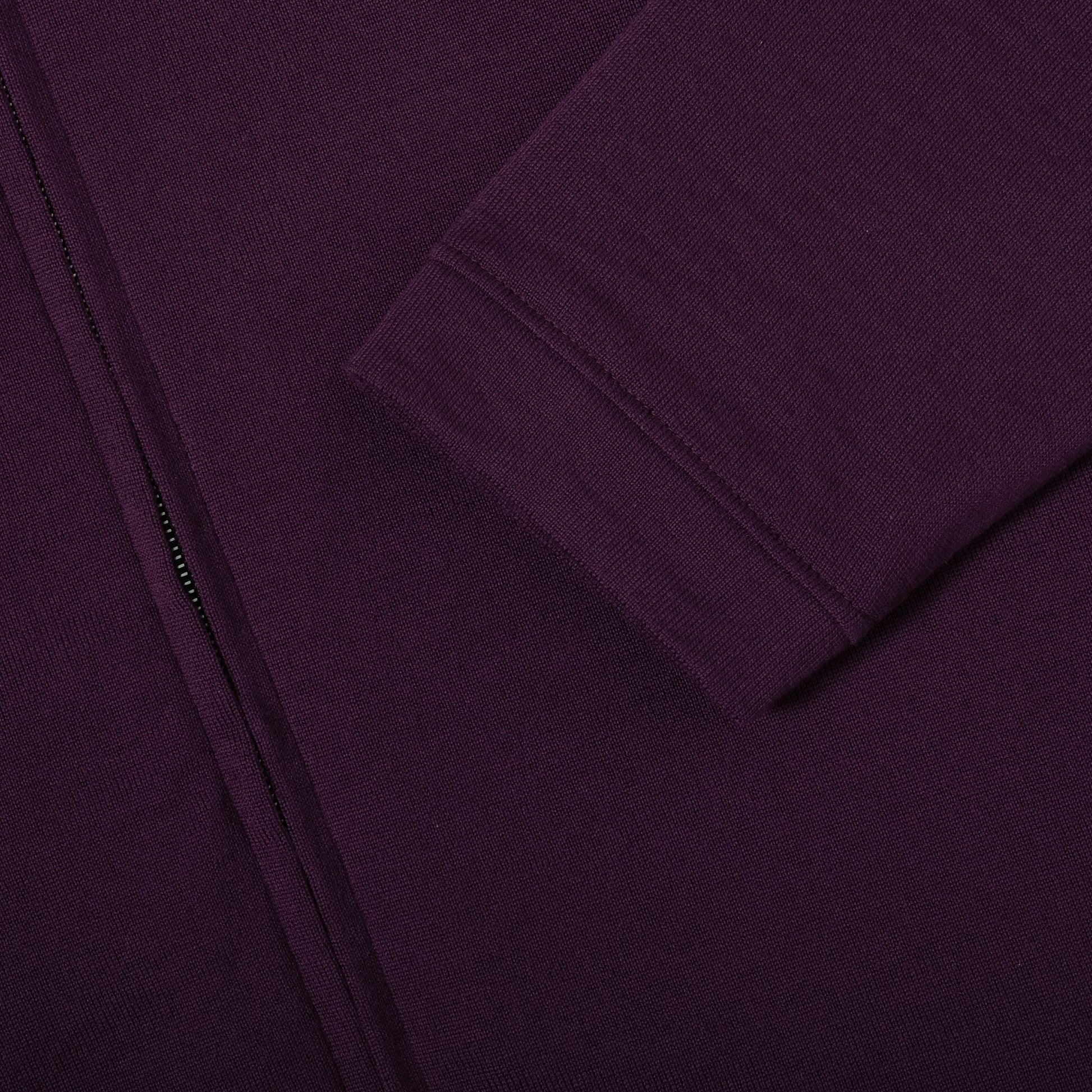 OMEN Strickjacke Bond Athena in Farbe grape