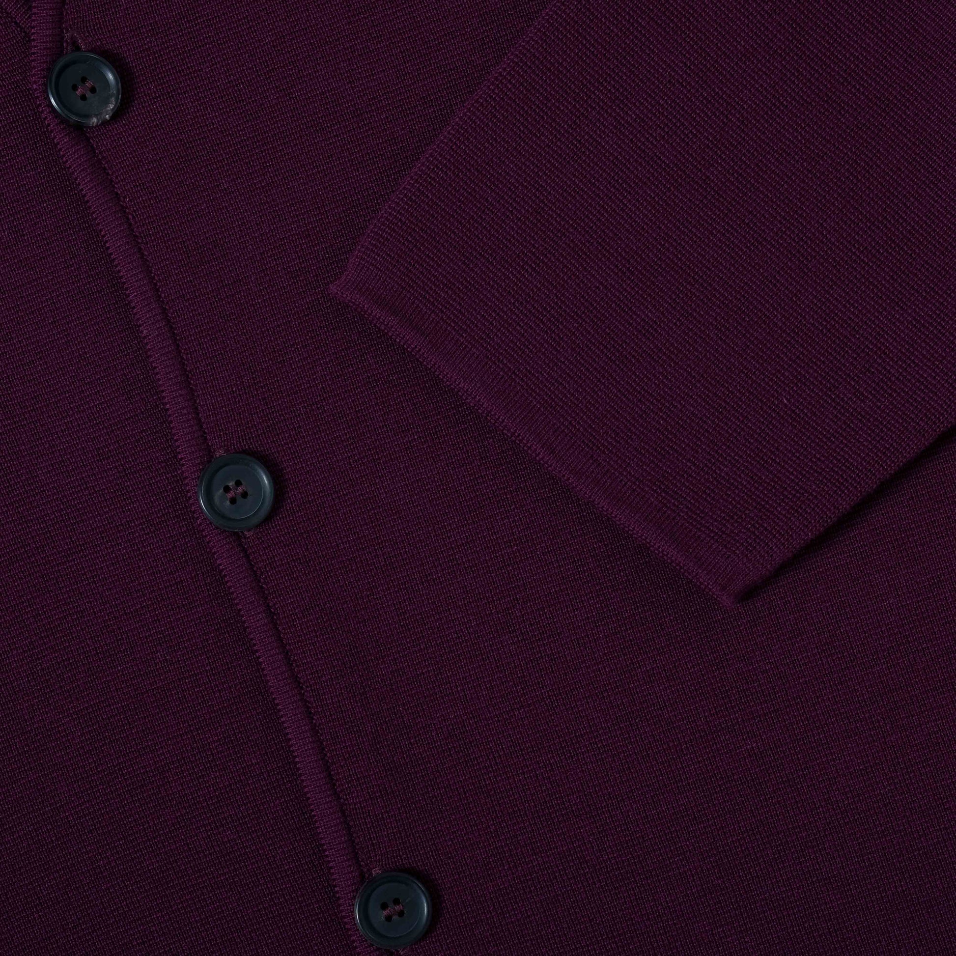 OMEN Strickjacke Paul PS in Farbe grape