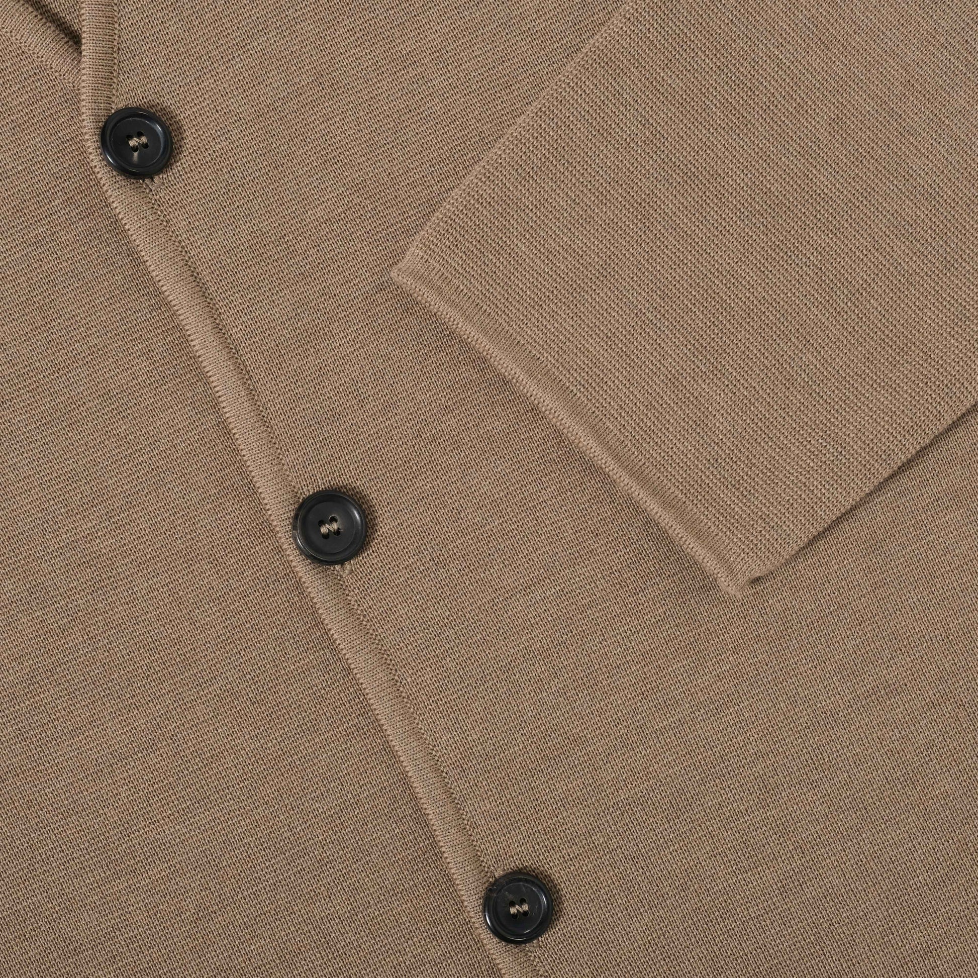 OMEN Strickjacke Paul PS in Farbe caramel