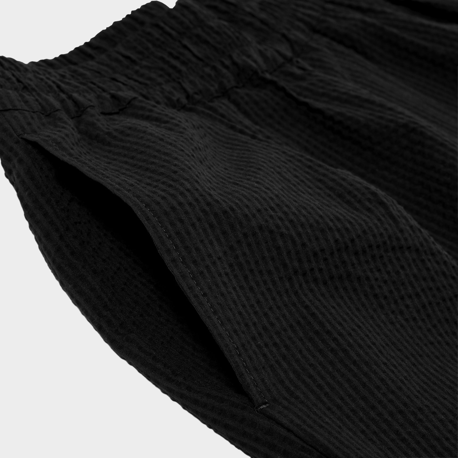 OMEN Shorts Lenno Seersucker in Farbe schwarz