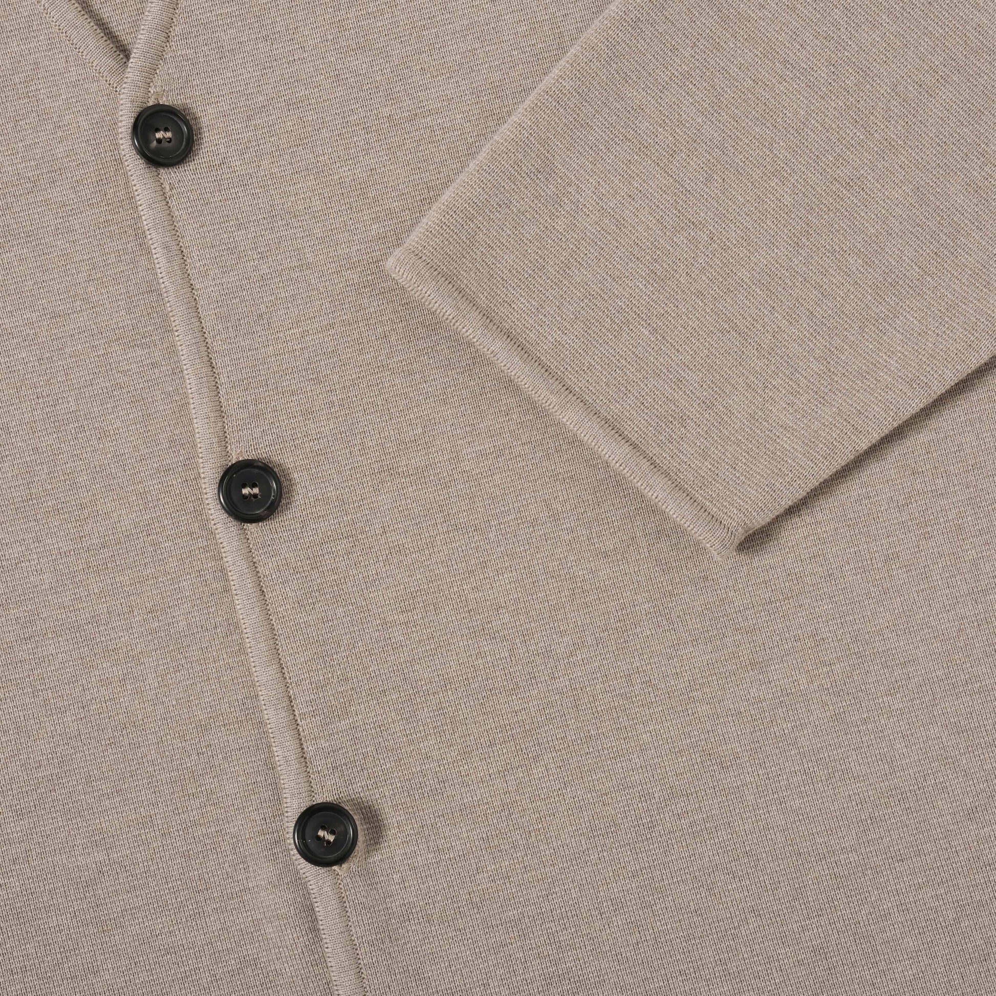OMEN Strickjacke Buttercup PS in Farbe lama