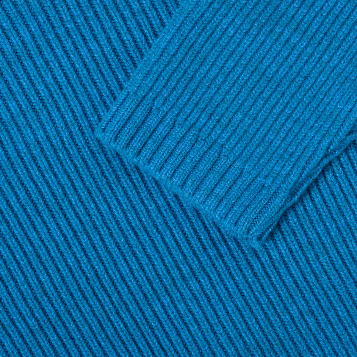 OMEN Pullover Mars Rippe in Farbe electricblue