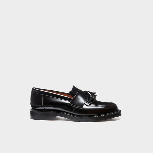 Solovair Black Hi-Shine Tassel Loafer in Farbe black