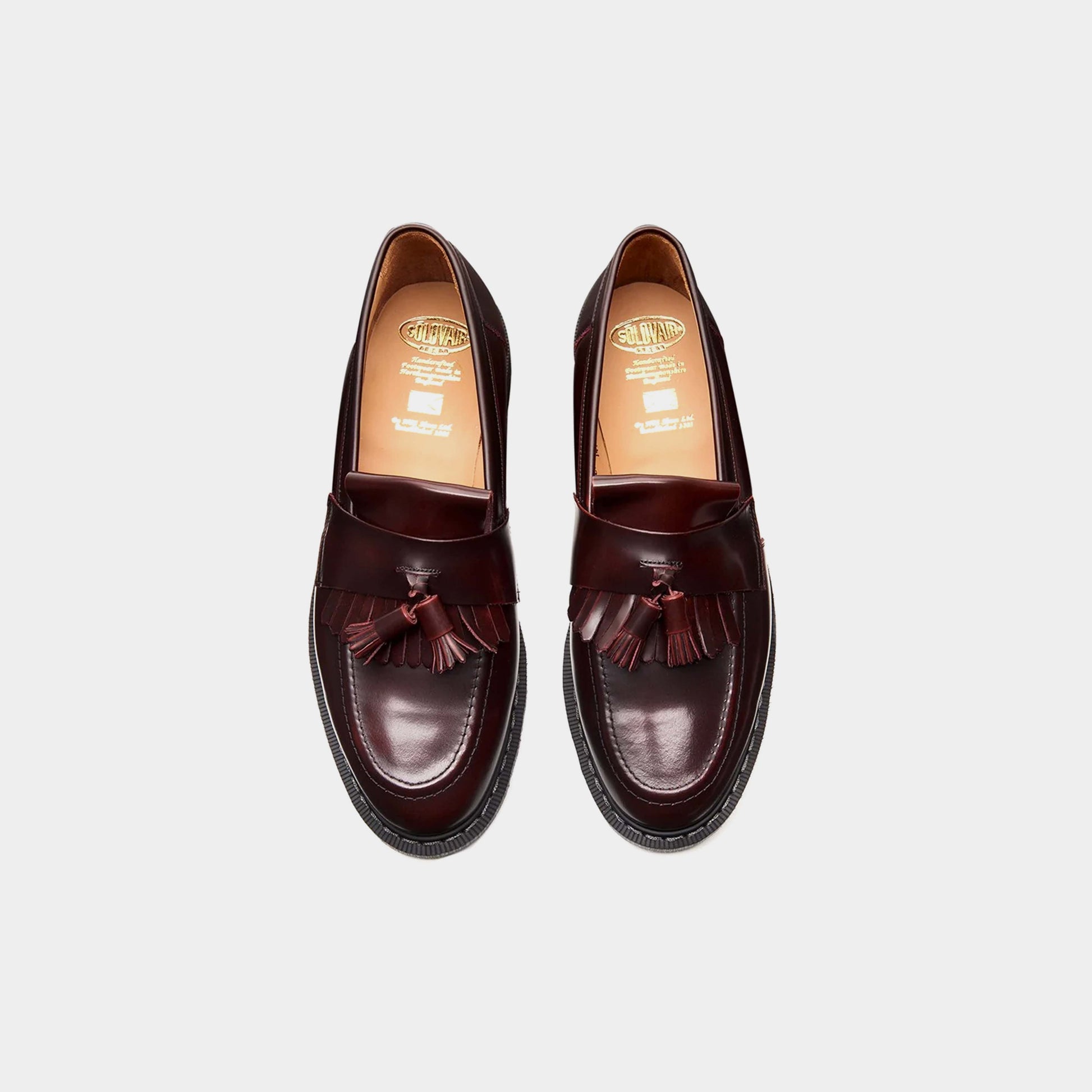 Solovair Burgundy Rub-Off Tassel Loafer in Farbe burgundy