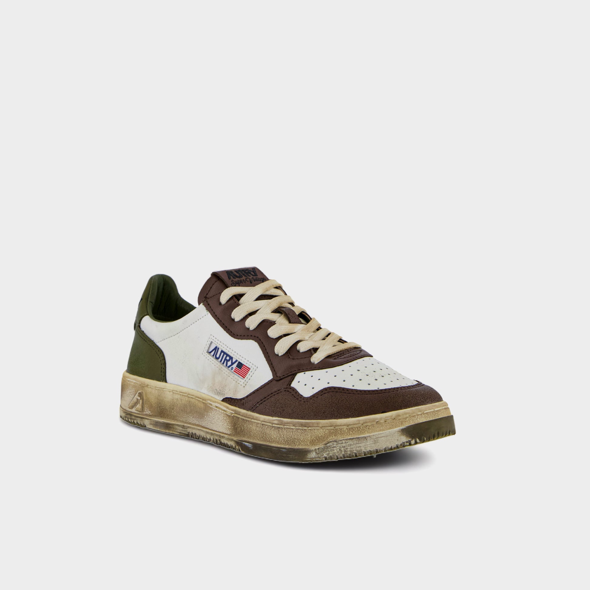 Autry Sup Vint Low M VL03 in Garbe brown_military