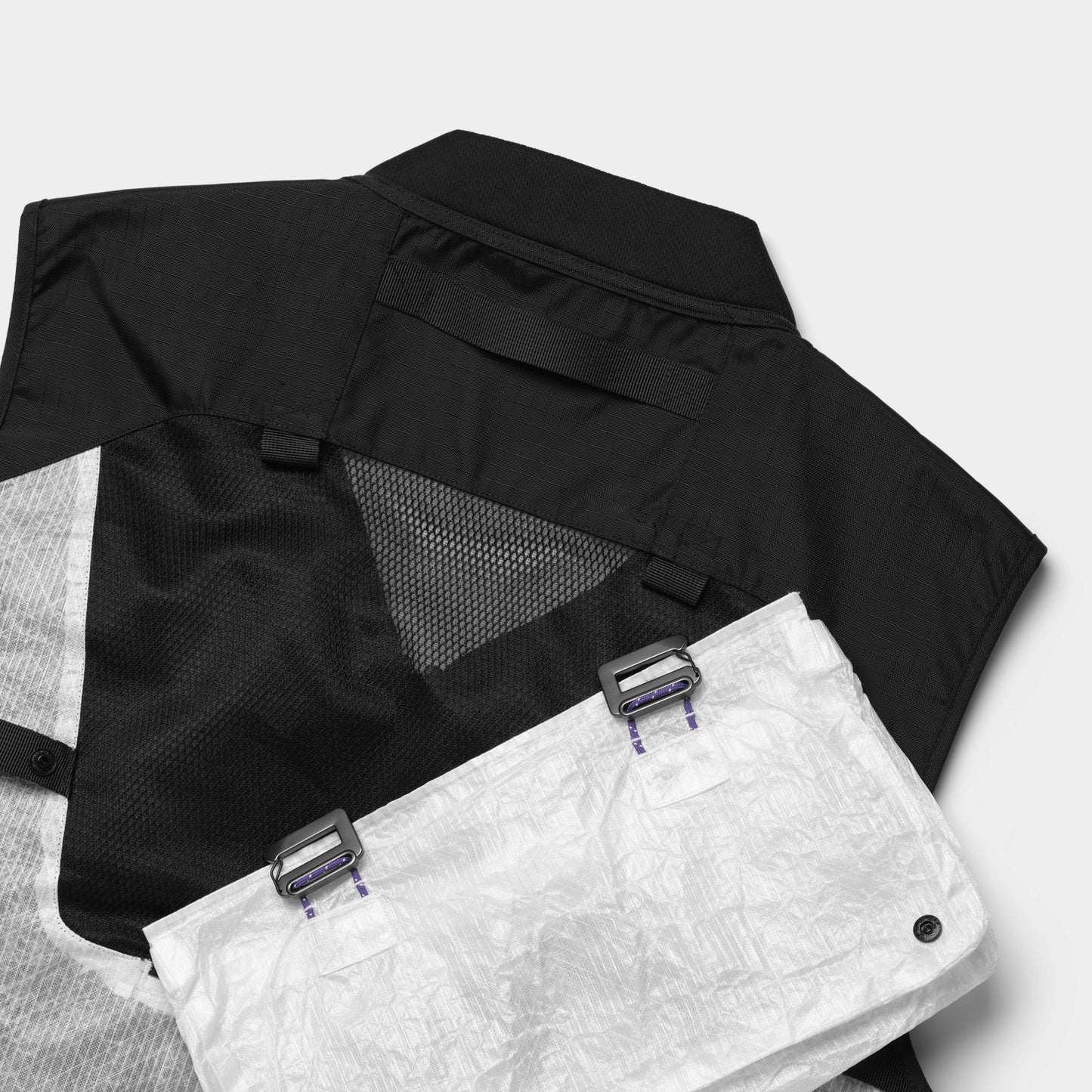 Db Journey x Purple Mountain Observatory Weste ALUULA Modular Vest in Farbe white_black