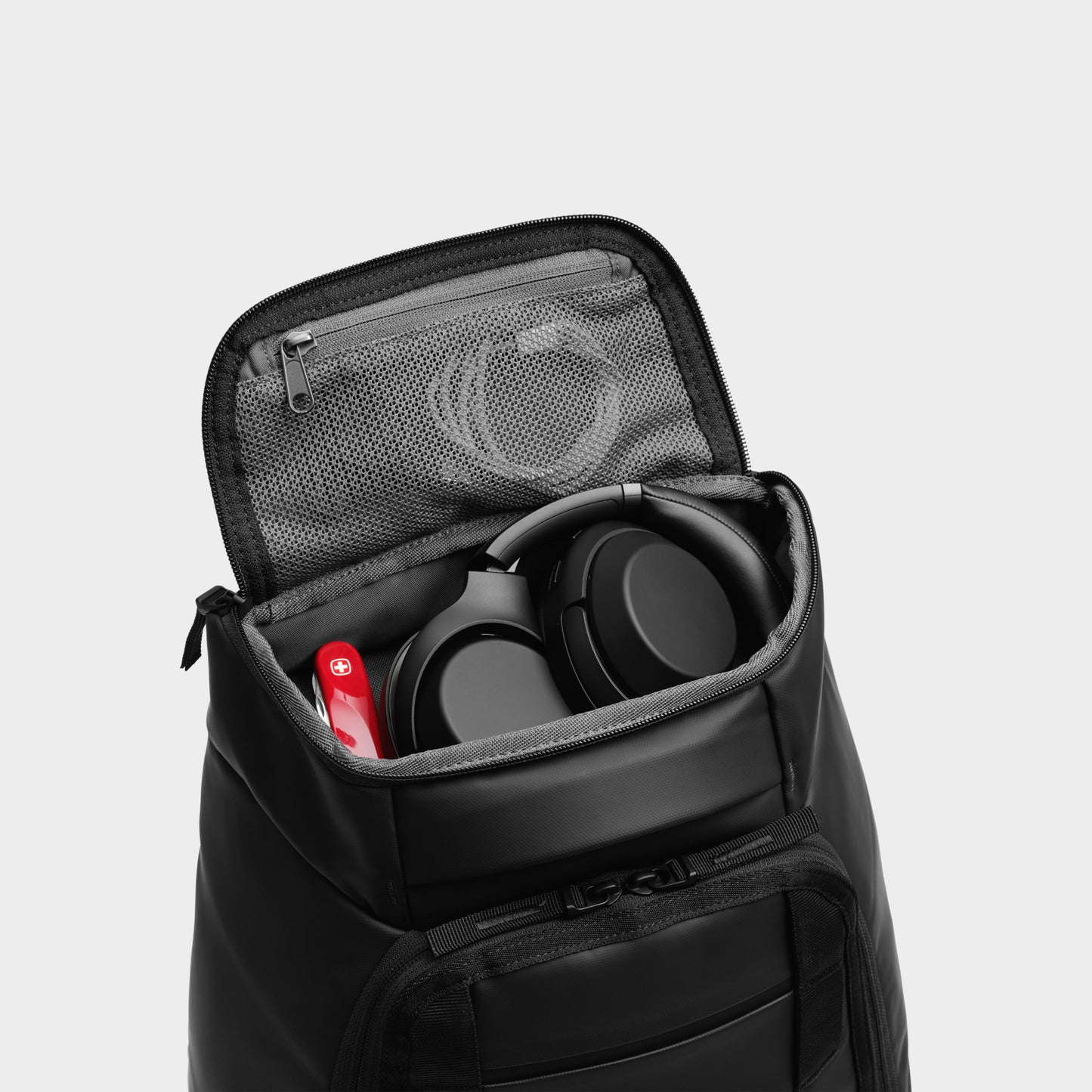 Db Journey Hugger Backpack 30L in Farbe blackout