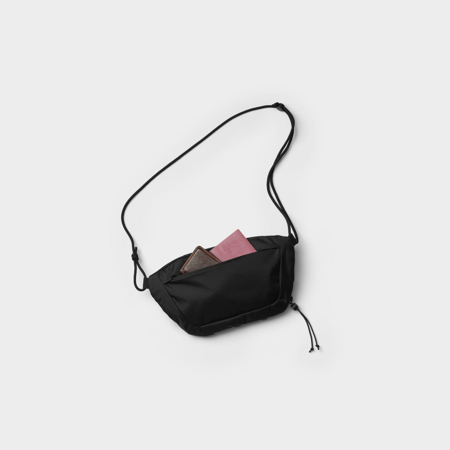 Db Journey Roamer Pro Sling Bag 6L in Farbe blackout
